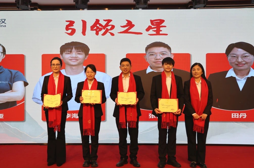 引領(lǐng).jpg 引領(lǐng).jpg